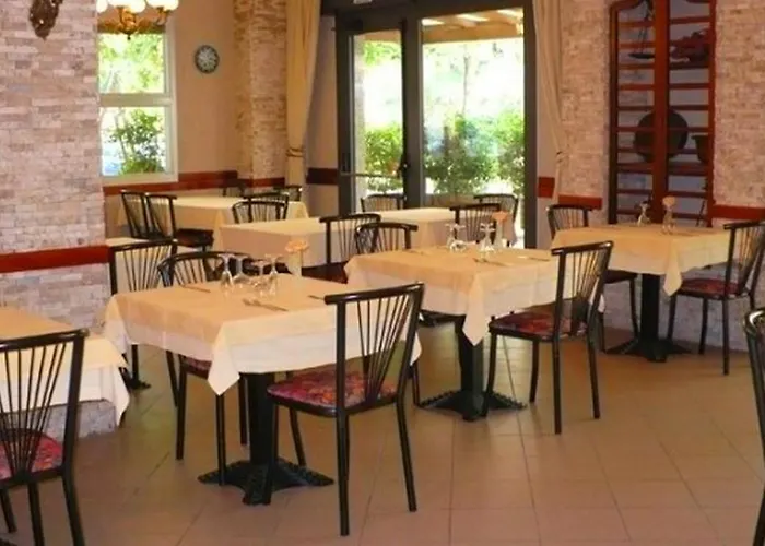 Rosa & Cosetta ホテル カザル・ボルセッティ